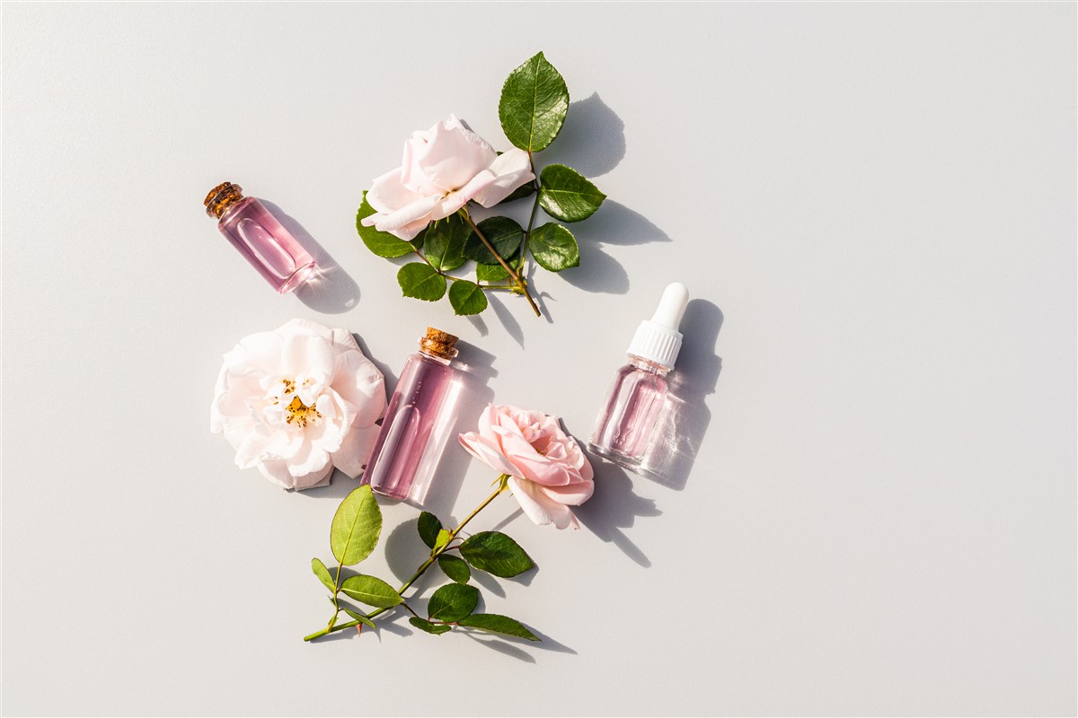 eau de rose pour la peau sensible